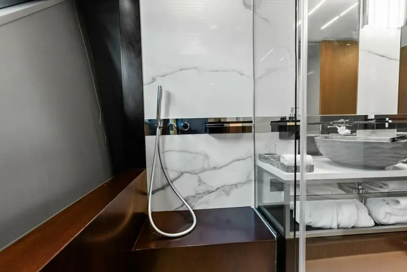 Slide: The Image of Ferretti Motoryacht 2018 - 5623356