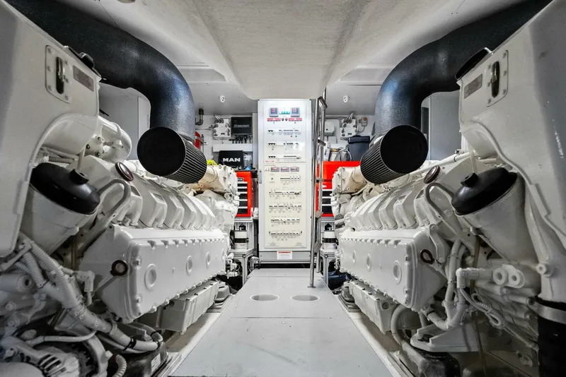 Slide: The Image of Ferretti Yachts Motoryacht 2018 - 5623382