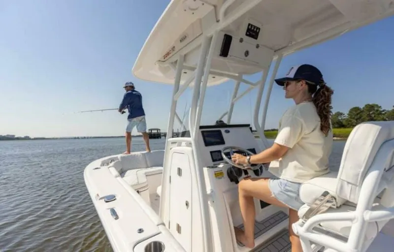 Slide: The Image of Sea Fox 228 Commander 2026 - 5363870