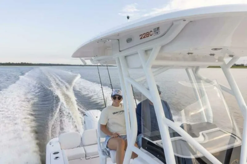 Slide: The Image of Sea Fox 228 Commander 2026 - 5363871