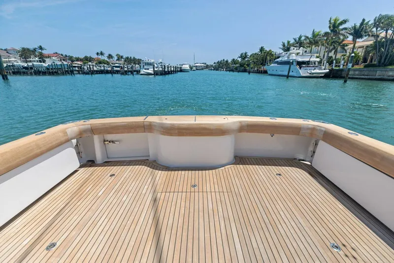 Slide: The Image of Hatteras 45 2016 - 5364280