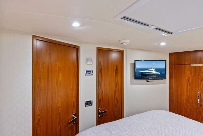 Slide: The Image of Hatteras 45 2016 - 5364307