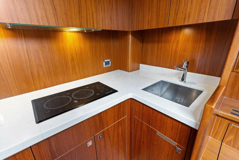 Slide: The Image of Hatteras 45 2016 - 5364311