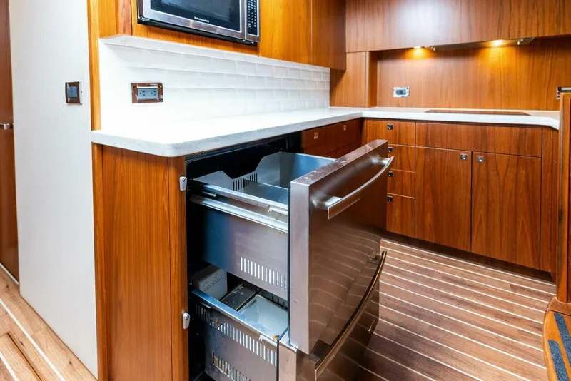 Slide: The Image of Hatteras 45 2016 - 5364317