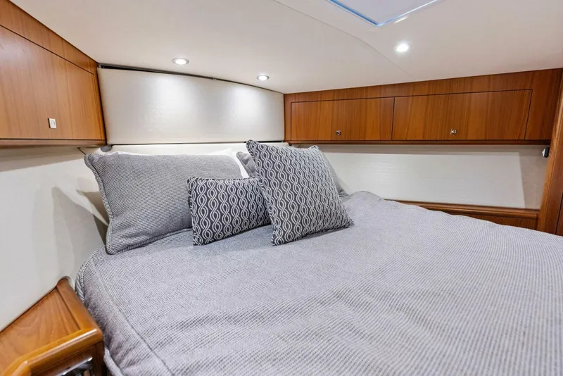 Slide: The Image of Hatteras 45 2016 - 5364320