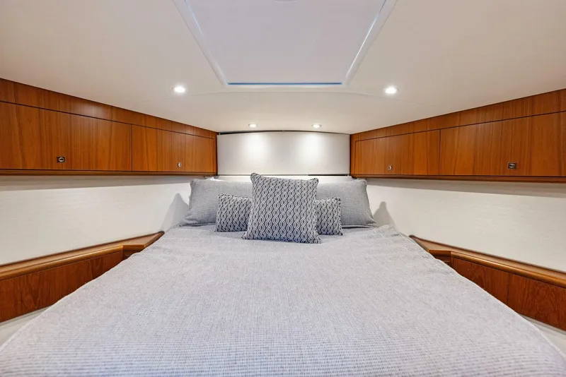 Slide: The Image of Hatteras 45 2016 - 5364321