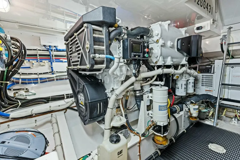 Slide: The Image of Hatteras 45 2016 - 5364324