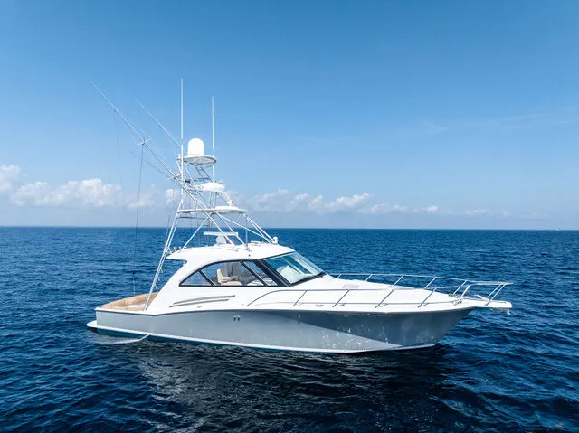 Slide: The Image of Hatteras 45 2016 - 88