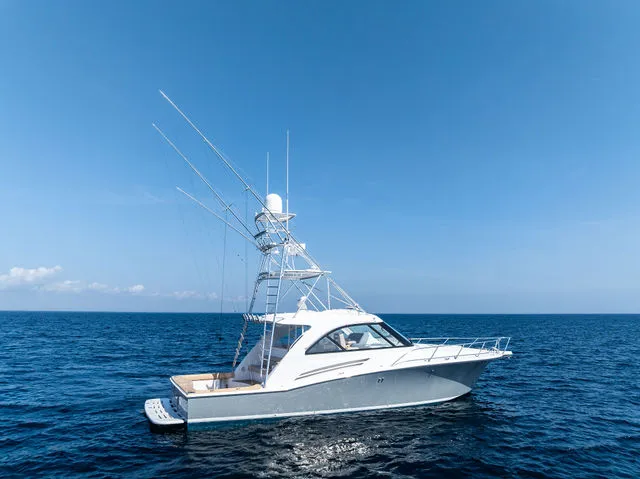 Slide: The Image of Hatteras 45 2016 - 89