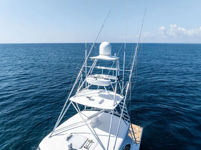 Slide: The Image of Hatteras 45 2016 - 95
