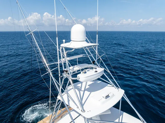 Slide: The Image of Hatteras 45 2016 - 96