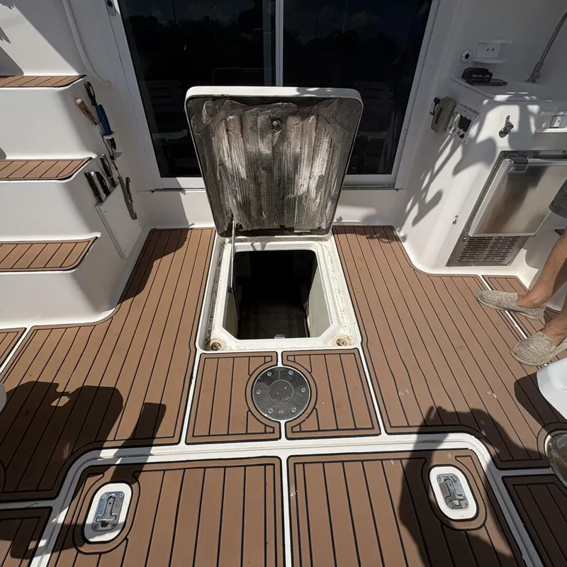 Slide: The Image of Silverton 42 Convertible 2001 - 5385140