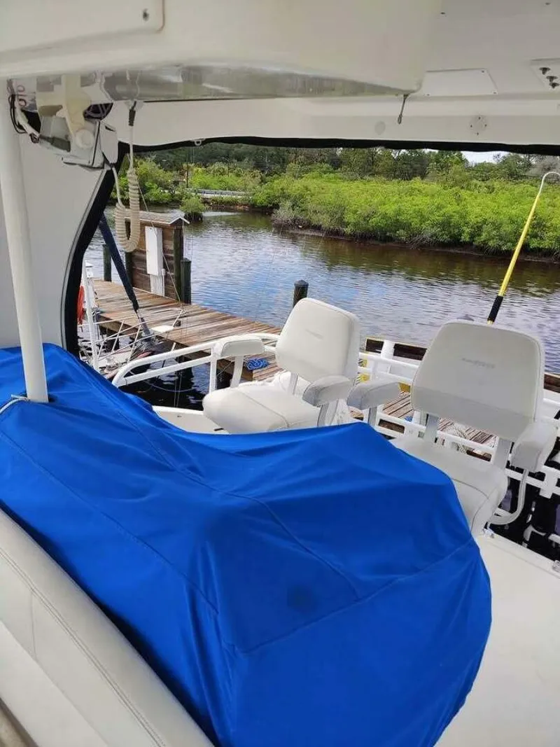 Slide: The Image of Silverton 42 Convertible 2001 - 5366832