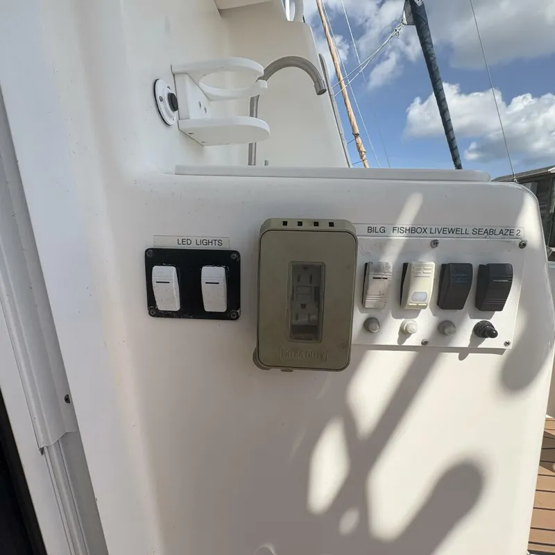 Slide: The Image of Silverton 42 Convertible 2001 - 5385143