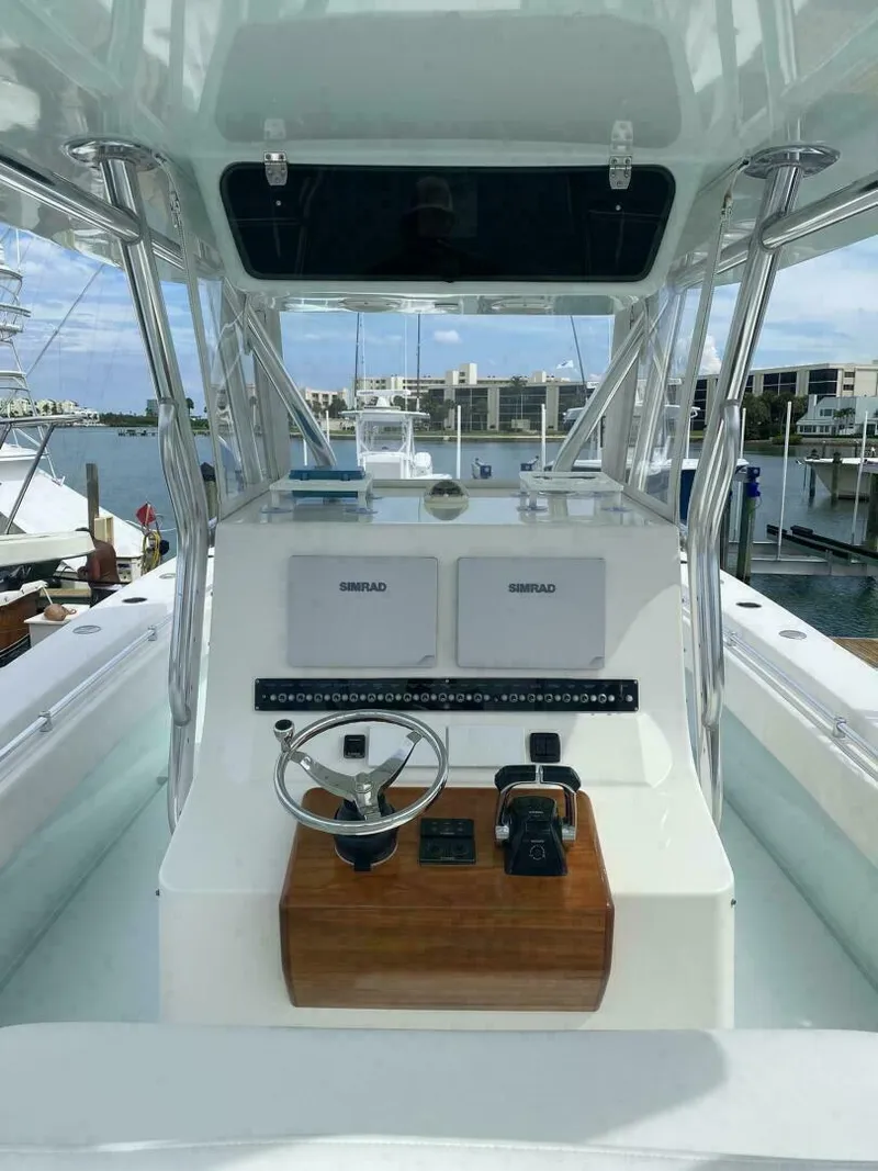 Slide: The Image of Contender 39 ST 2012 - 5528628