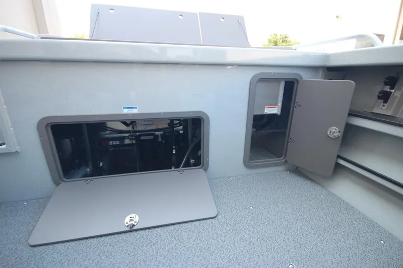 Slide: The Image of Weldcraft 220 Maverick DV 2026 - 5558936