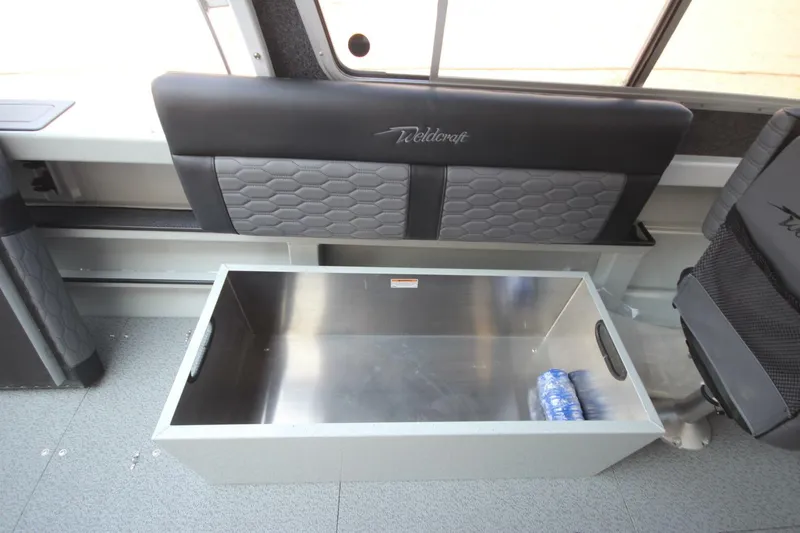 Slide: The Image of Weldcraft 220 Maverick DV 2026 - 5558940