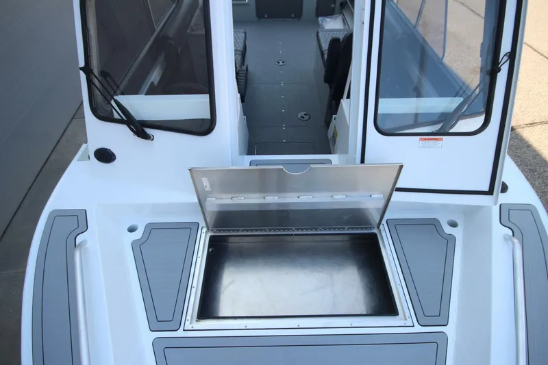 Slide: The Image of Weldcraft 220 Maverick DV 2026 - 5558947