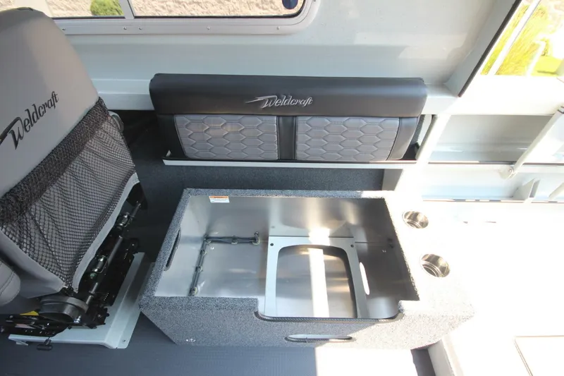 Slide: The Image of Weldcraft 220 Ocean King 2026 - 5563017