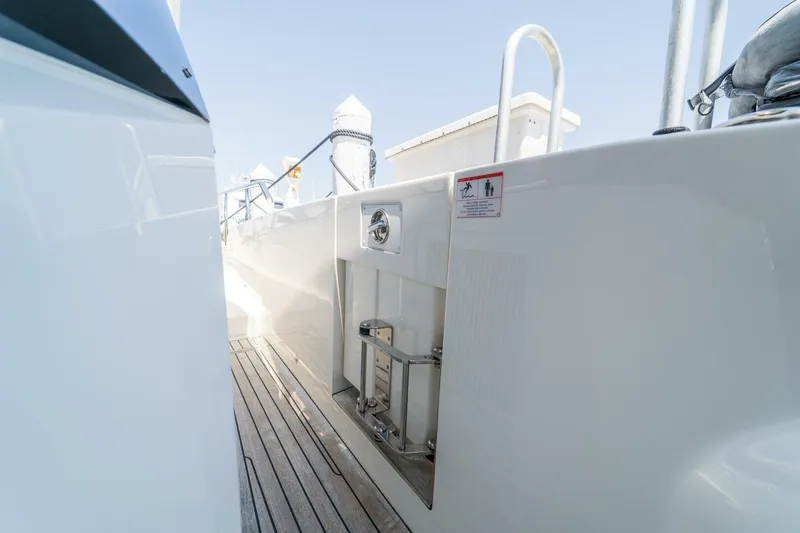 Slide: The Image of Absolute 62 Fly 2023 - 5519876