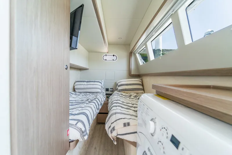 Slide: The Image of Absolute 62 Fly 2023 - 5519860