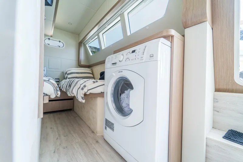 Slide: The Image of Absolute 62 Fly 2023 - 5519878