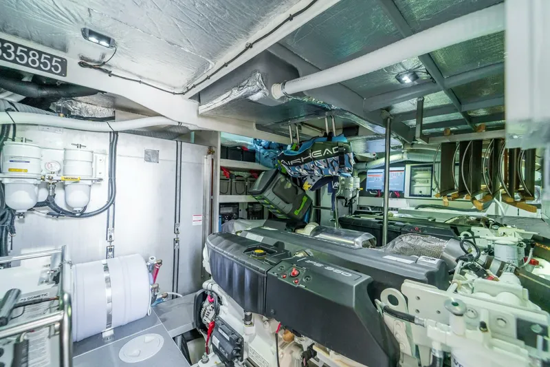 Slide: The Image of Absolute 62 Fly 2023 - 5519835