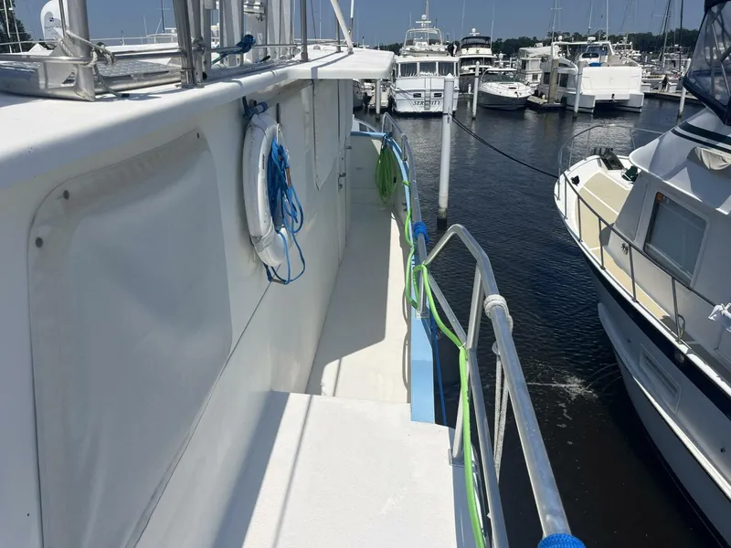 Slide: The Image of Great Harbour GH47 2001 - 5400022