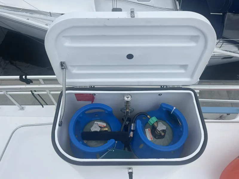 Slide: The Image of Great Harbour GH47 2001 - 5400028