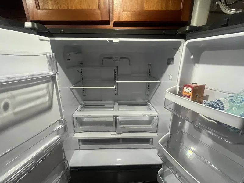 Slide: The Image of Great Harbour GH47 2001 - 5400079