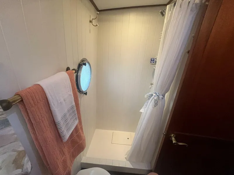 Slide: The Image of Great Harbour GH47 2001 - 5400097