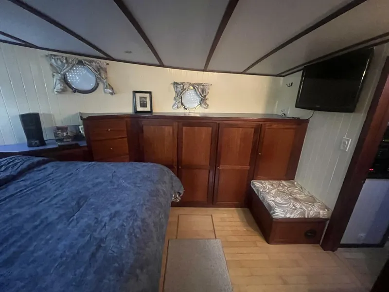 Slide: The Image of Great Harbour GH47 2001 - 5400102