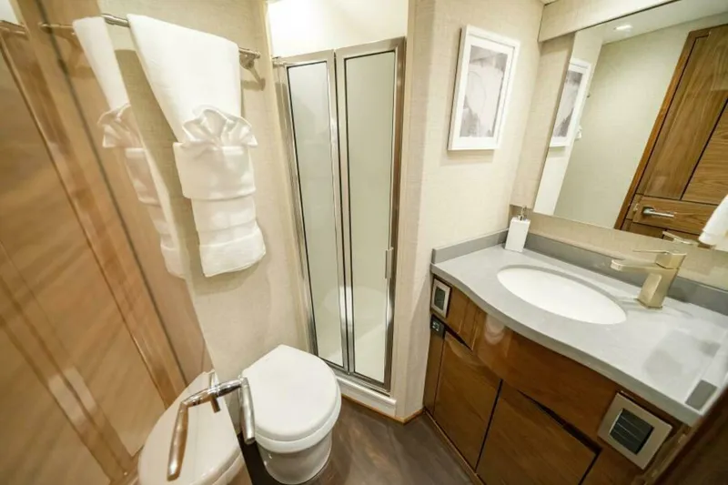 Slide: The Image of 54 Viking Sport Tower Guest Head - 5365906