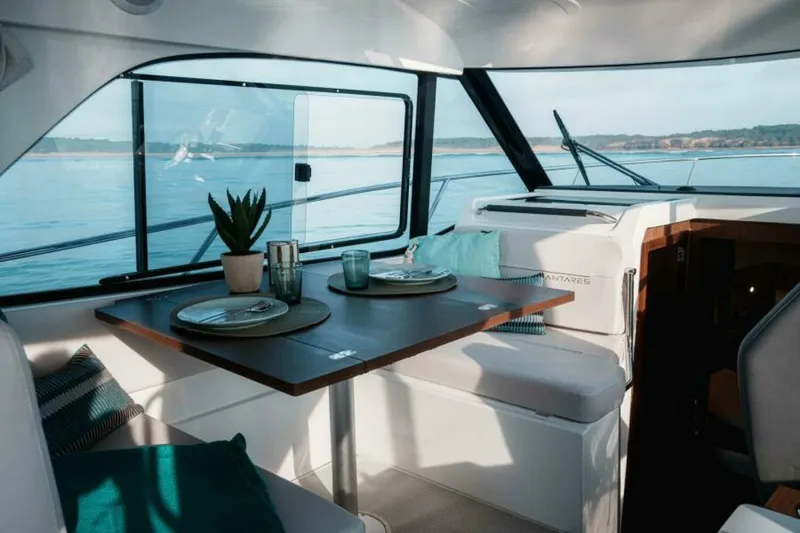 Slide: The Image of 2025 BENETEAU Antares 9 - 5366167
