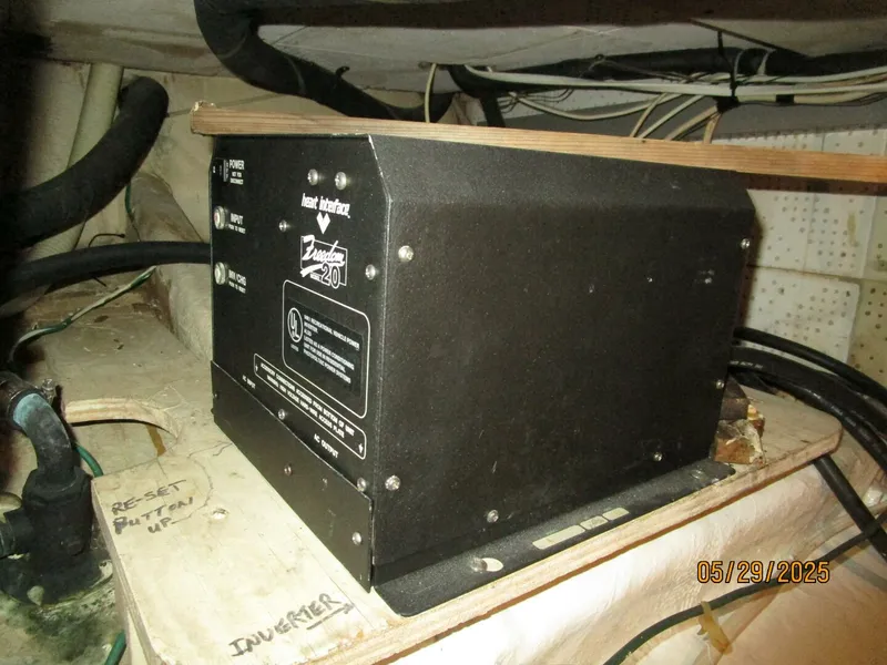 Slide: The Image of 36' Kadey-Krogen inverter - 5366951