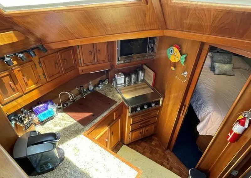 Slide: The Image of Jersey 36 Convertible Sportfisherman 1987 - 5366988