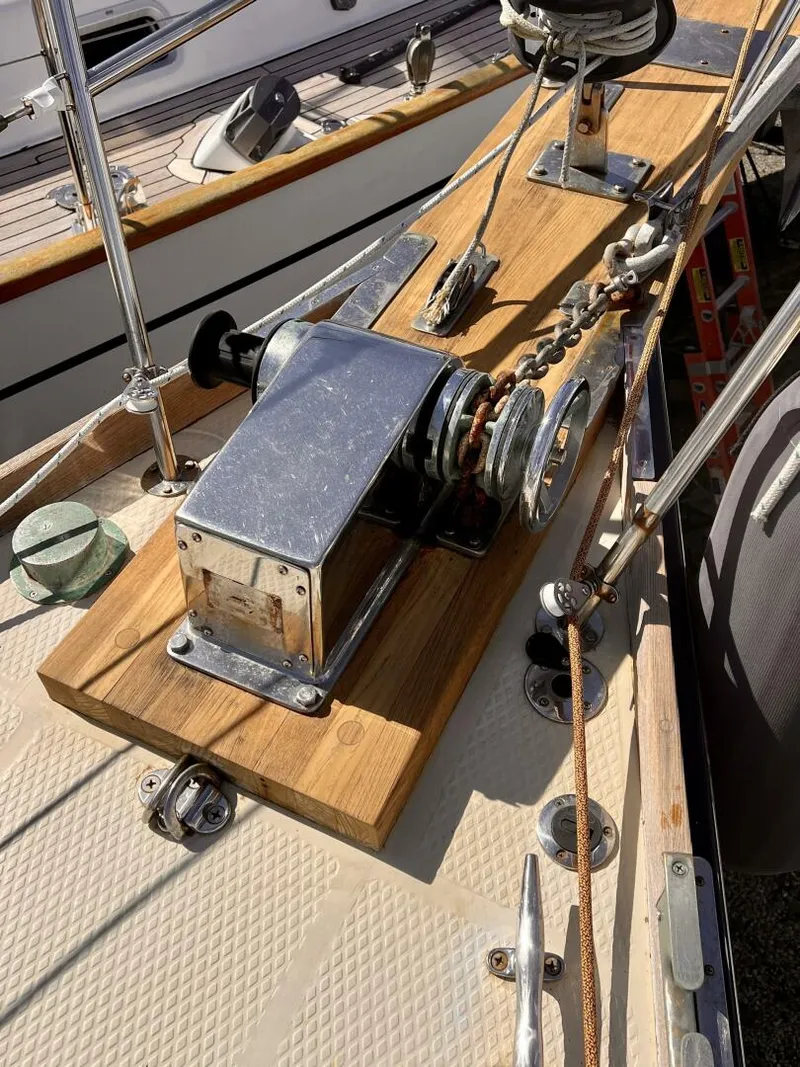 Slide: The Image of Shannon 43 Cutter 2001 - 5367187