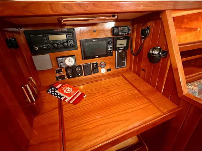 Slide: The Image of Shannon 43 Cutter 2001 - 5367195