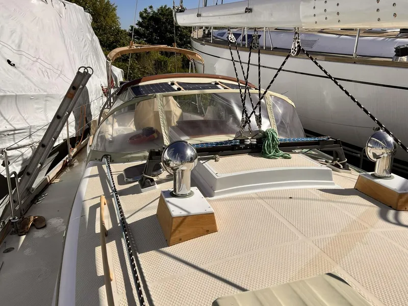 Slide: The Image of Shannon 43 Cutter 2001 - 5367186