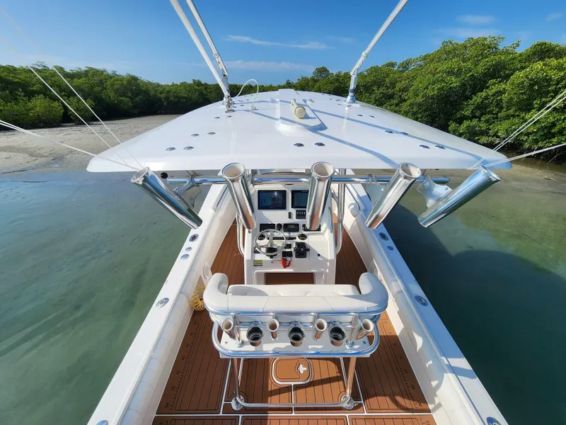 Slide: The Image of Regulator Marine Center Console 2015 - 5367913