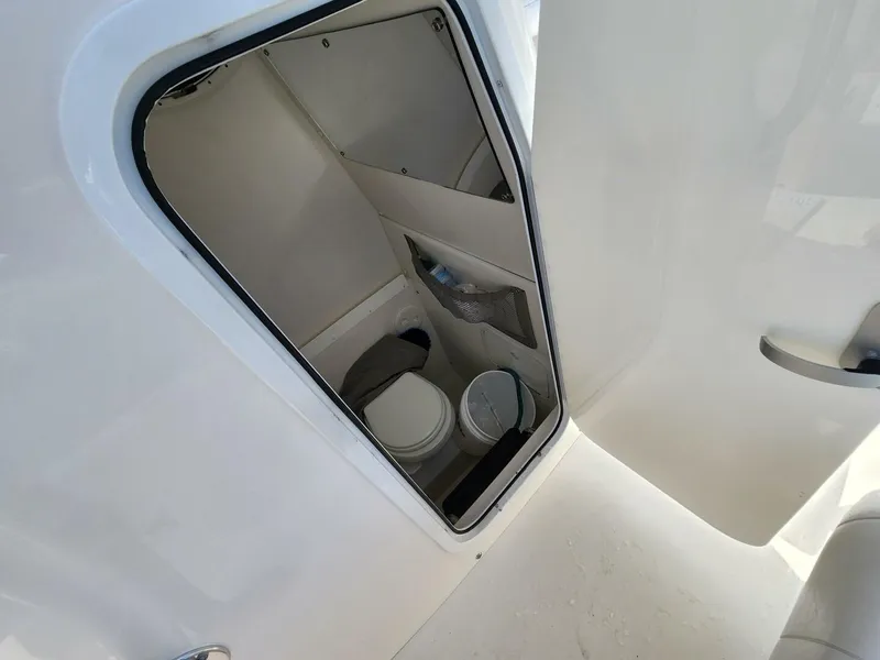 Slide: The Image of Regulator Marine Center Console 2014 - 5368216