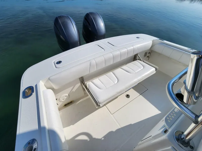 Slide: The Image of Regulator Marine Center Console 2014 - 5368208