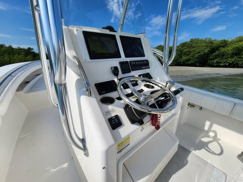 Slide: The Image of Regulator Marine Center Console 2014 - 5368210