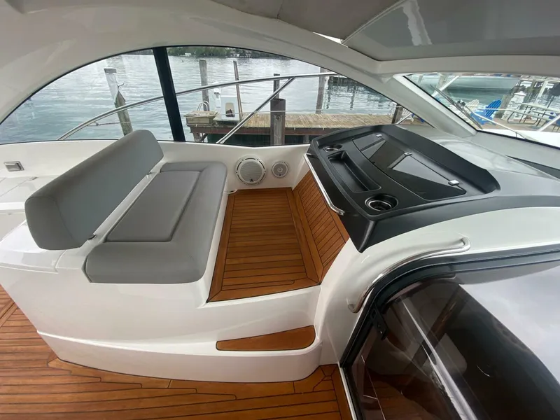Slide: The Image of Sunseeker 40 Portofino 2013 - 5368264