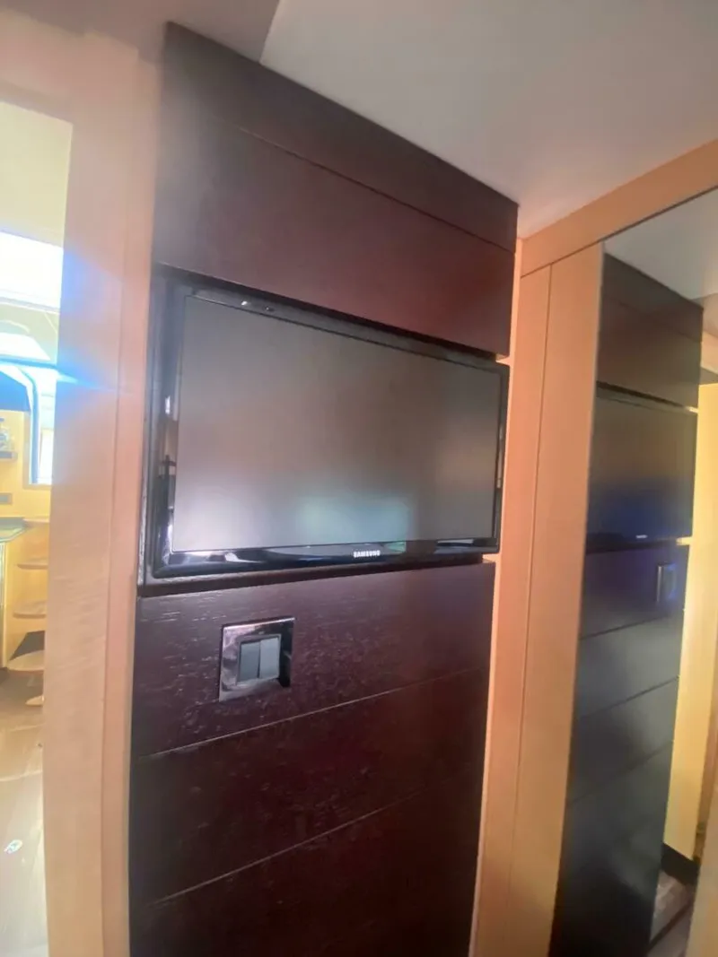 Slide: The Image of Sunseeker 40 Portofino 2013 - 5368276