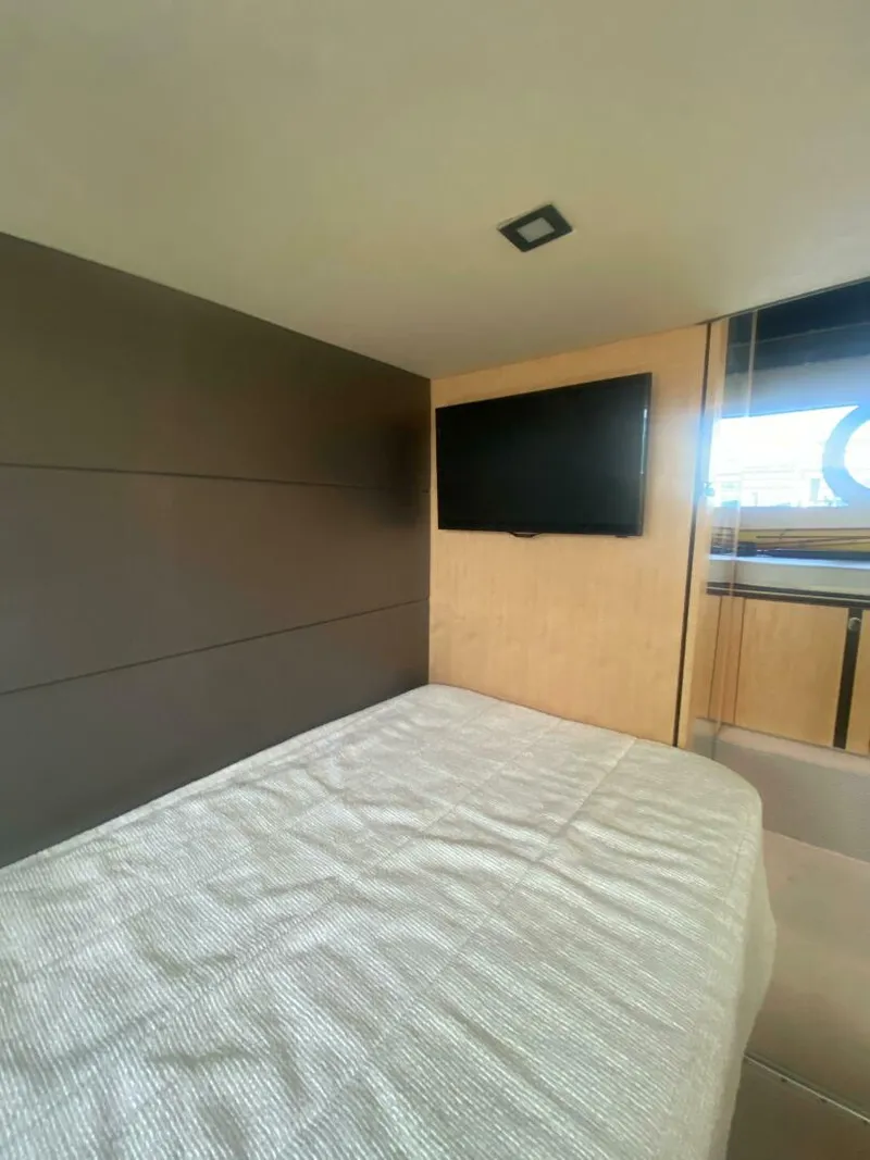 Slide: The Image of Sunseeker 40 Portofino 2013 - 5368285