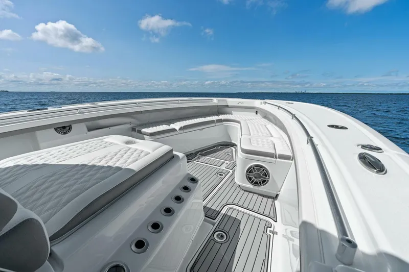 Slide: The Image of 2021 Yellowfin 42 Center Console Fin & Tonic - Bow - 5370482