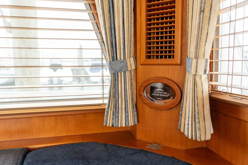 Slide: The Image of Grand Banks 42 Classic 2001 - 5871996