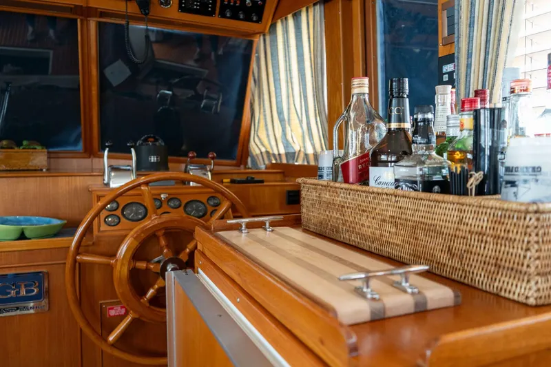 Slide: The Image of Grand Banks 42 Classic 2001 - 5871993