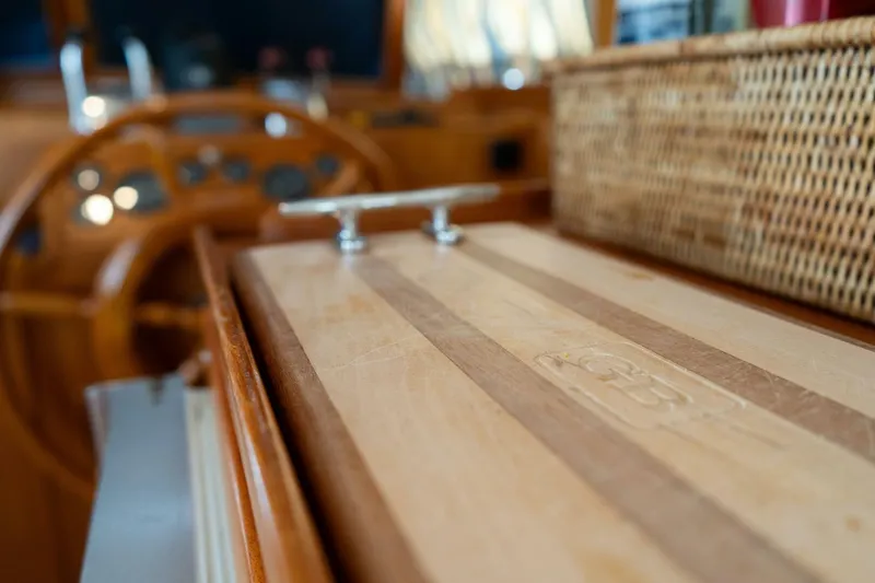 Slide: The Image of Grand Banks 42 Classic 2001 - 5871994